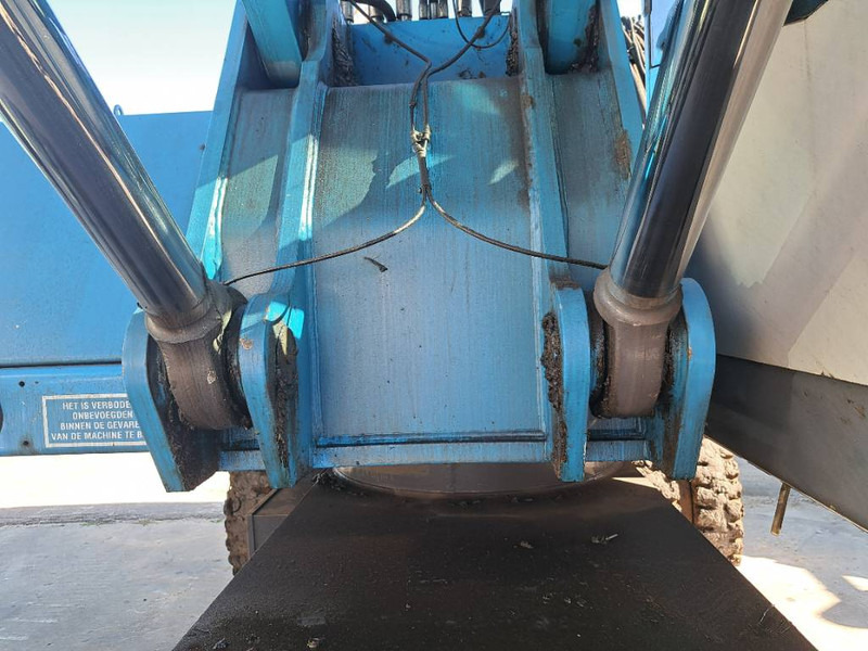 Fuchs MHL 340 D - حفارة النقل والشحن: صور 5 Fuchs MHL 340 D - حفارة النقل والشحن: صور 5