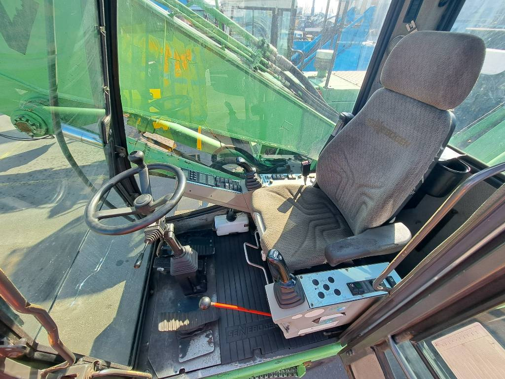 Sennebogen 825M-C - حفارة النقل والشحن: صور 5 Sennebogen 825M-C - حفارة النقل والشحن: صور 5