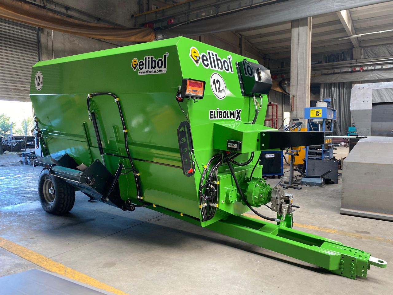 ELİBOL ELİBOLMIX 12M³ HORIZONTAL FEED MIXER - آلة خلط وتوزيع الأعلاف: صور 4 ELİBOL ELİBOLMIX 12M³ HORIZONTAL FEED MIXER - آلة خلط وتوزيع الأعلاف: صور 4