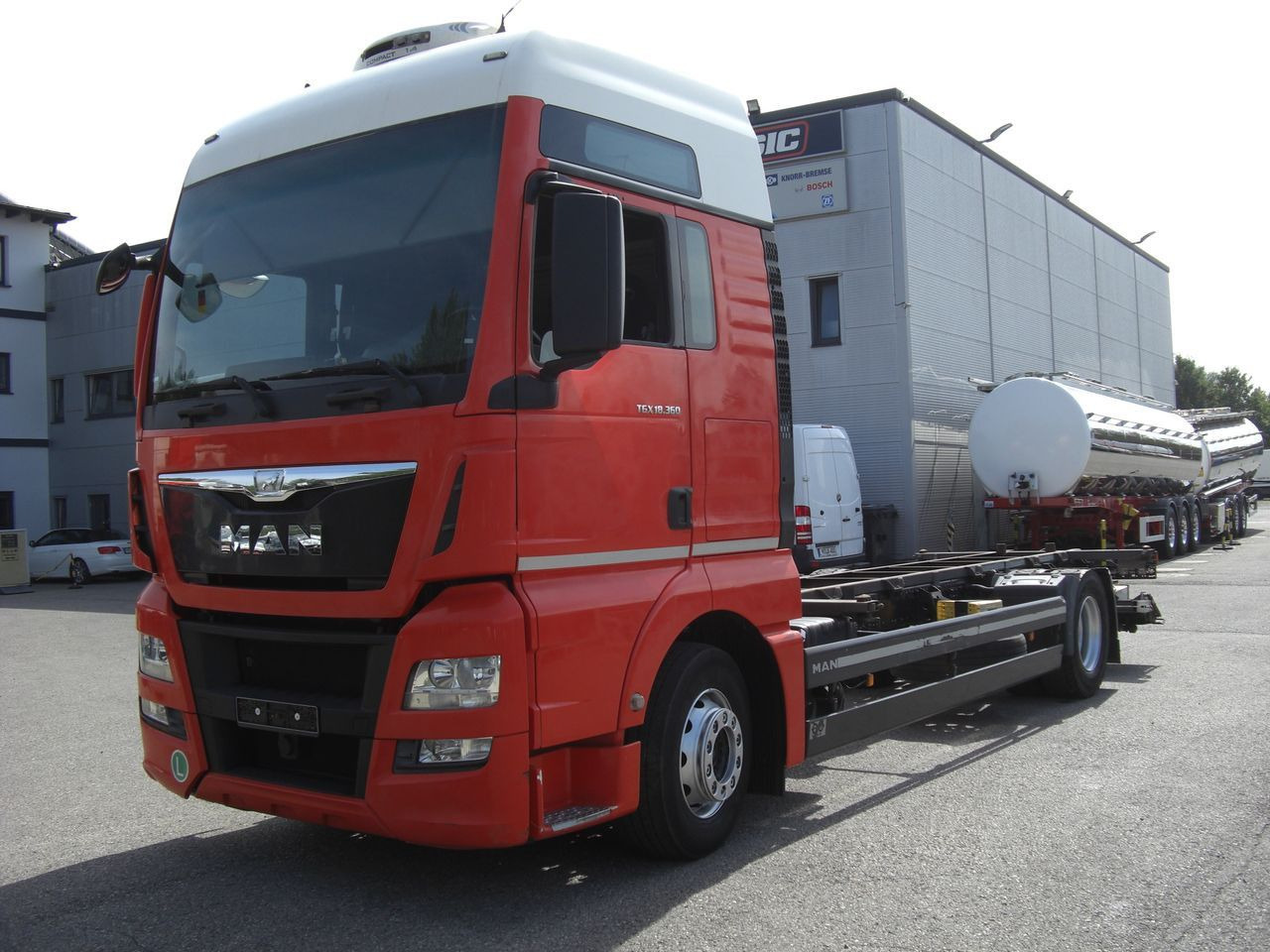 MAN 18360XXL TGX / LBW MAN 18360XXL TGX / LBW - شاحنات الحاويات/ جسم علوي قابل للتغيير شاحنة: صور 1 MAN 18360XXL TGX / LBW MAN 18360XXL TGX / LBW - شاحنات الحاويات/ جسم علوي قابل للتغيير شاحنة: صور 1