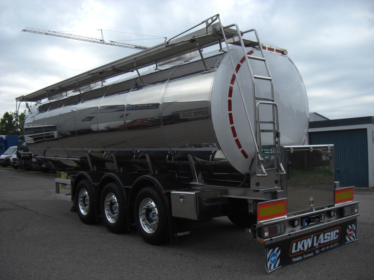 Magyar SRMAGD / BIERTANKER - نصف مقطورة صهريج: صور 4 Magyar SRMAGD / BIERTANKER - نصف مقطورة صهريج: صور 4