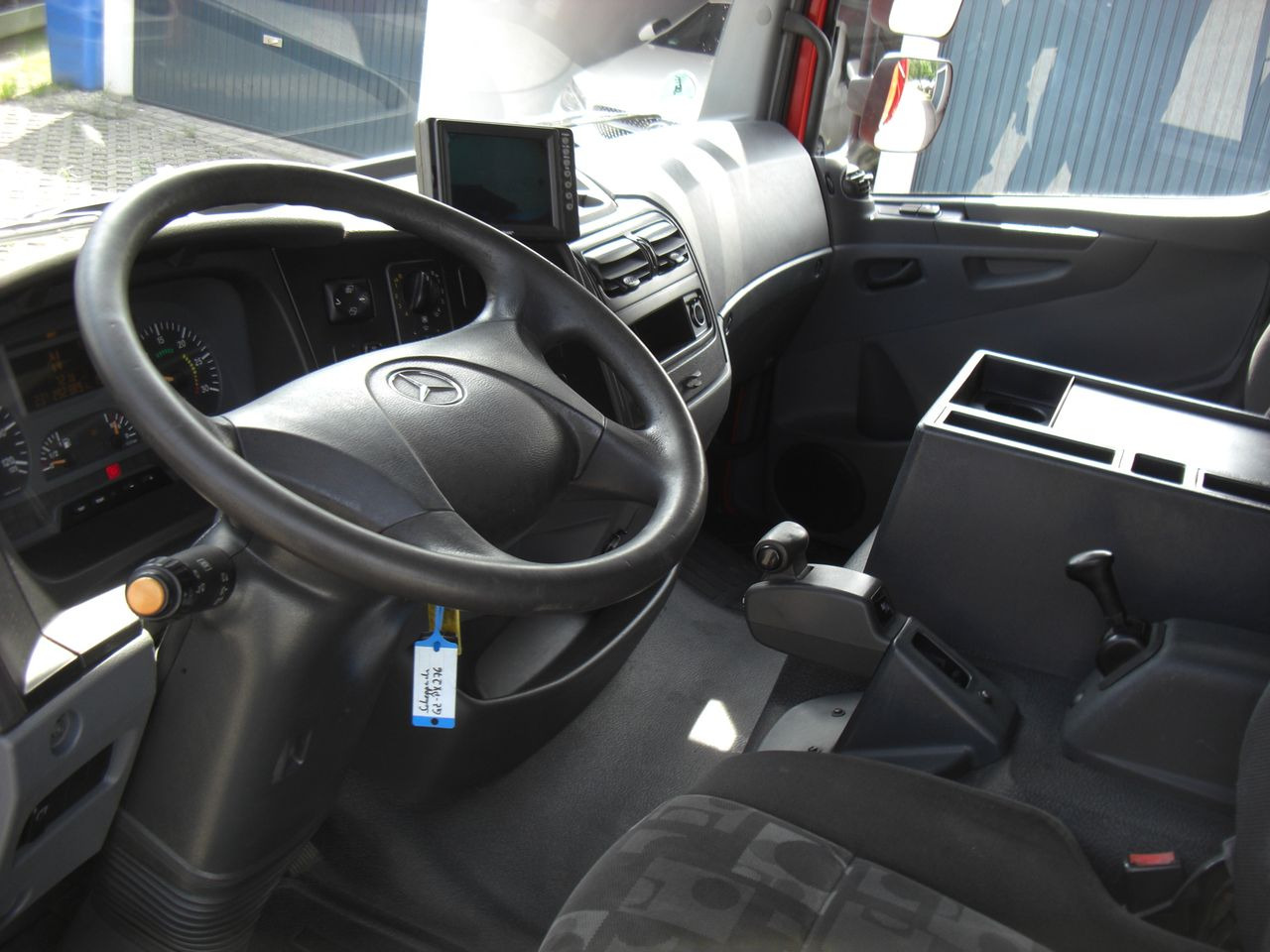 نقل الشراب شاحنة Mercedes-Benz 1222L AUTOMATIK: صور 9