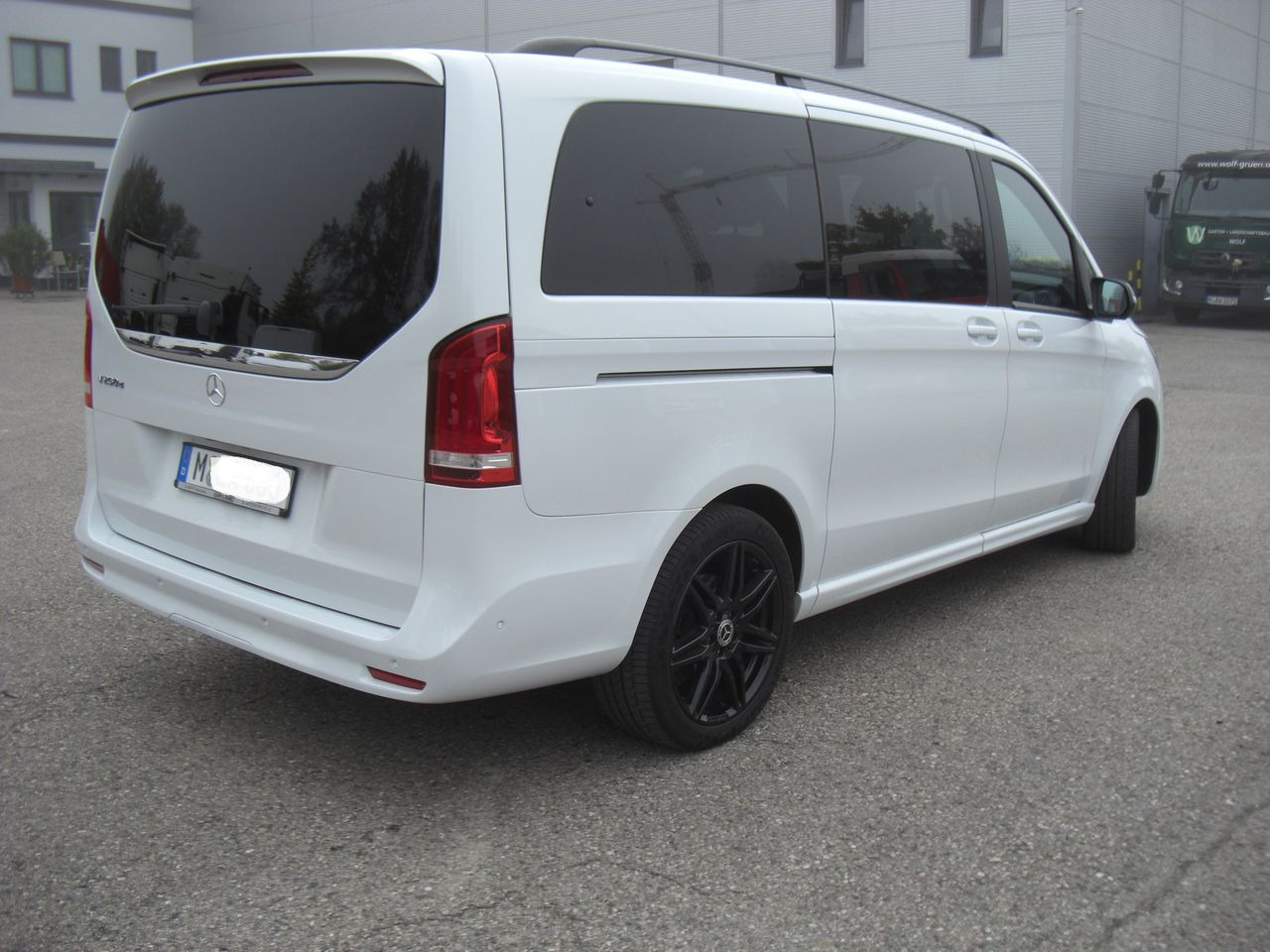 Mercedes-Benz V 250 LANG - الشاحنات الصغيرة كابينة مزدوجة: صور 3 Mercedes-Benz V 250 LANG - الشاحنات الصغيرة كابينة مزدوجة: صور 3