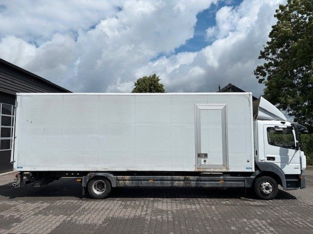 Mercedes-Benz Atego 1221 - بصندوق مغلق شاحنة: صور 5 Mercedes-Benz Atego 1221 - بصندوق مغلق شاحنة: صور 5