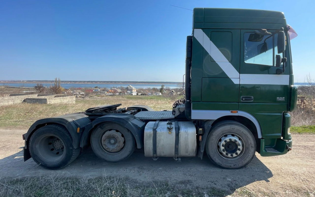 DAF XF 95.430 Tractor head 6x2 - شاحنة جرار: صور 4 DAF XF 95.430 Tractor head 6x2 - شاحنة جرار: صور 4