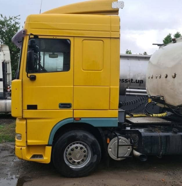 DAF XF 95 Tractor unit - شاحنة جرار: صور 2 DAF XF 95 Tractor unit - شاحنة جرار: صور 2