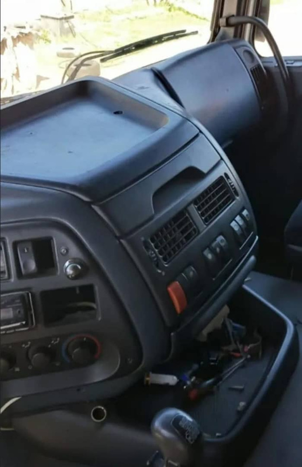 DAF XF 95 - شاحنة جرار: صور 5 DAF XF 95 - شاحنة جرار: صور 5