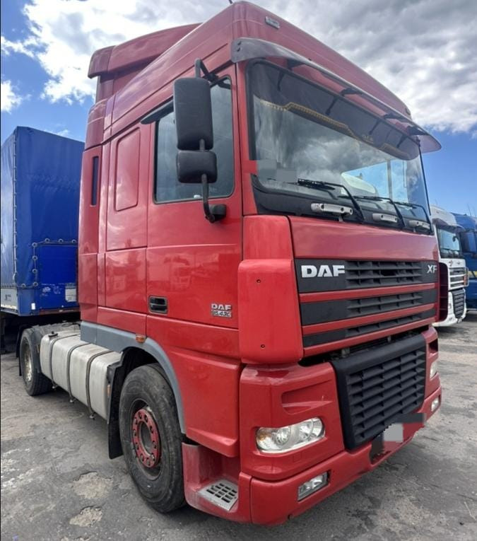 DAF XF 95 - شاحنة جرار: صور 2 DAF XF 95 - شاحنة جرار: صور 2