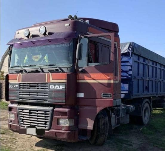 DAF XF 95 - شاحنة جرار: صور 3 DAF XF 95 - شاحنة جرار: صور 3