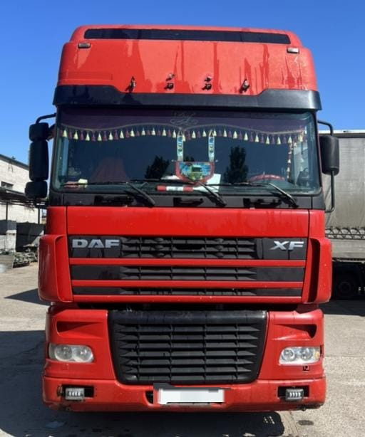 Daf XF 95 - شاحنة جرار: صور 1 Daf XF 95 - شاحنة جرار: صور 1