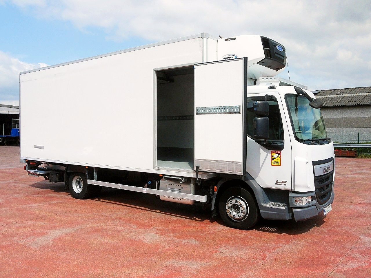 DAF 180.12 LF FA KUHLKOFFER CARRIER SUPRA 850 MULTI - مبردة شاحنة: صور 3 DAF 180.12 LF FA KUHLKOFFER CARRIER SUPRA 850 MULTI - مبردة شاحنة: صور 3