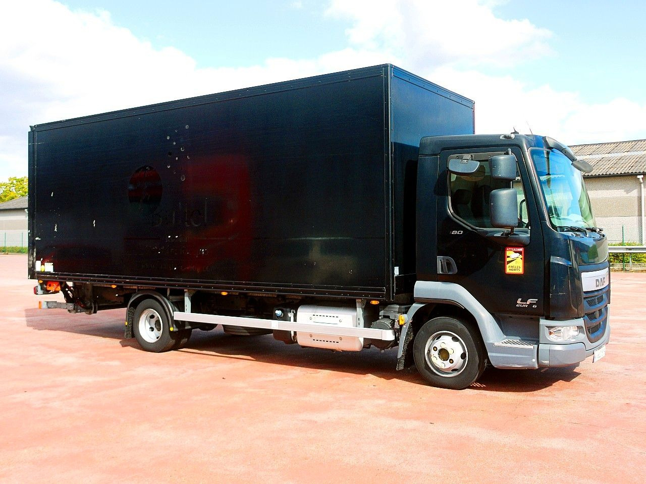 DAF LF FA 180 MEUBEL KOFFER LBW LUFT FEDERUNG AIRCO - بصندوق مغلق شاحنة: صور 3 DAF LF FA 180 MEUBEL KOFFER LBW LUFT FEDERUNG AIRCO - بصندوق مغلق شاحنة: صور 3