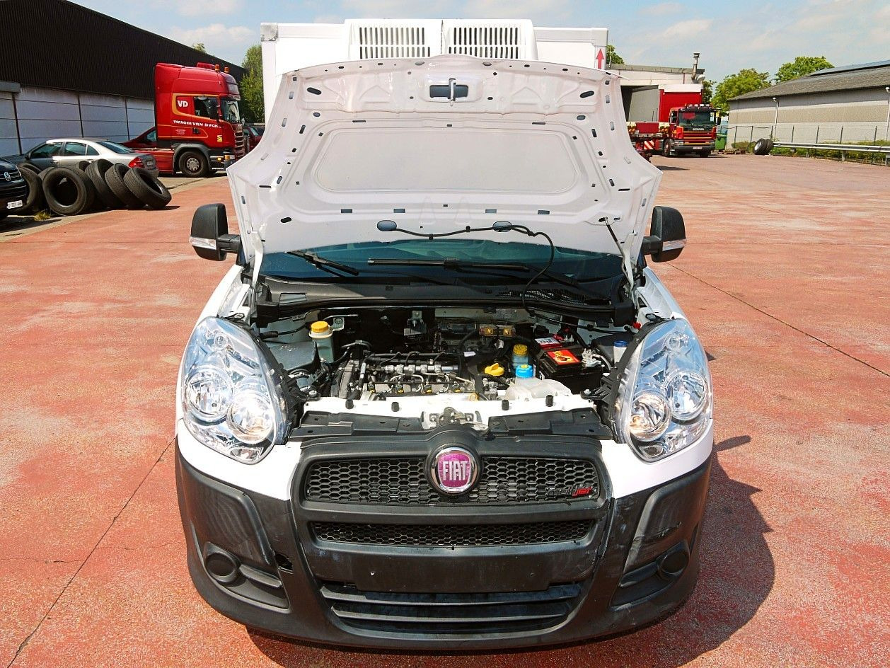 الشاحنات الصغيرة المبردة Fiat DOBLO 1.6 KUHKOFFER RELEC FROID TR22 -20C: صور 16