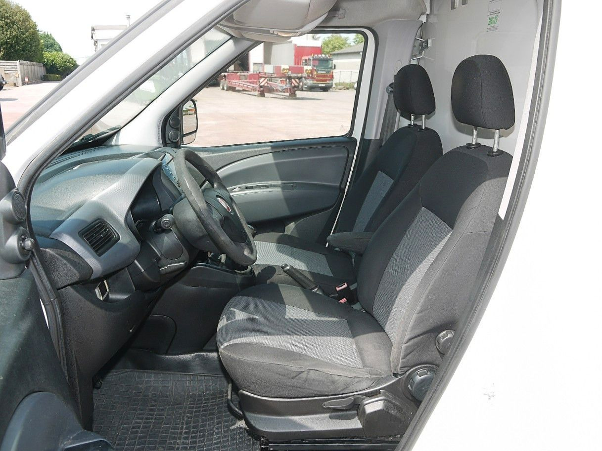 الشاحنات الصغيرة المبردة Fiat DOBLO 1.6 KUHKOFFER RELEC FROID TR22 -20C: صور 12