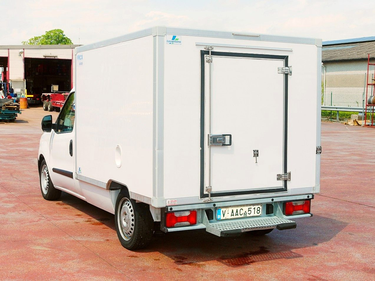 الشاحنات الصغيرة المبردة Fiat DOBLO 1.6 KUHKOFFER RELEC FROID TR22 -20C: صور 7