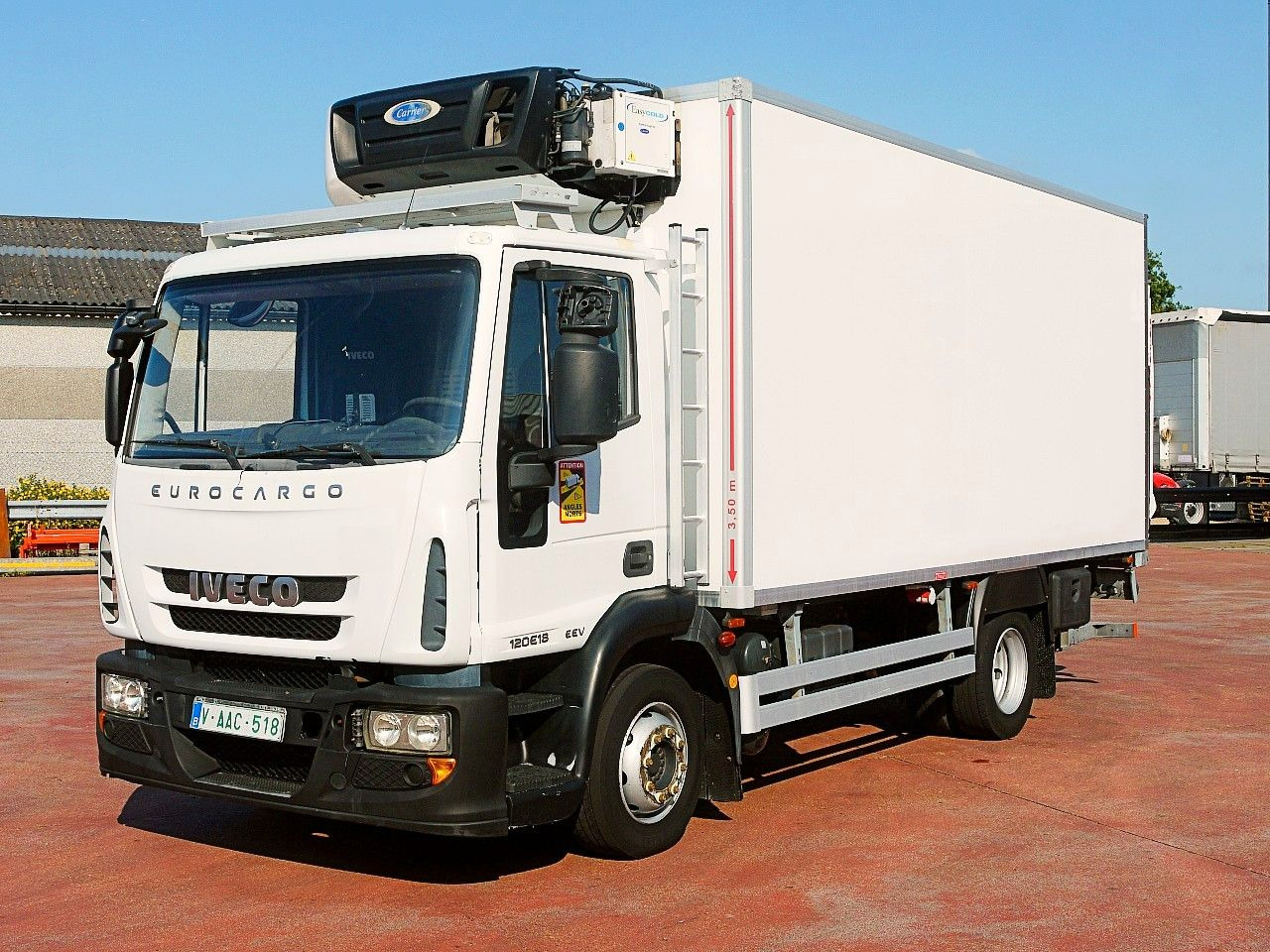 Iveco 120E18 EUROCARGO KUHLKOFFER CARRIER SUPRA 550 - مبردة شاحنة: صور 4 Iveco 120E18 EUROCARGO KUHLKOFFER CARRIER SUPRA 550 - مبردة شاحنة: صور 4