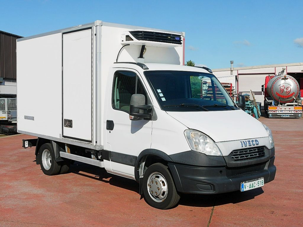Iveco 35C13 DAILY KUHLKOFFER CARRIER XARIOS 300 -20C - الشاحنات الصغيرة المبردة: صور 2 Iveco 35C13 DAILY KUHLKOFFER CARRIER XARIOS 300 -20C - الشاحنات الصغيرة المبردة: صور 2