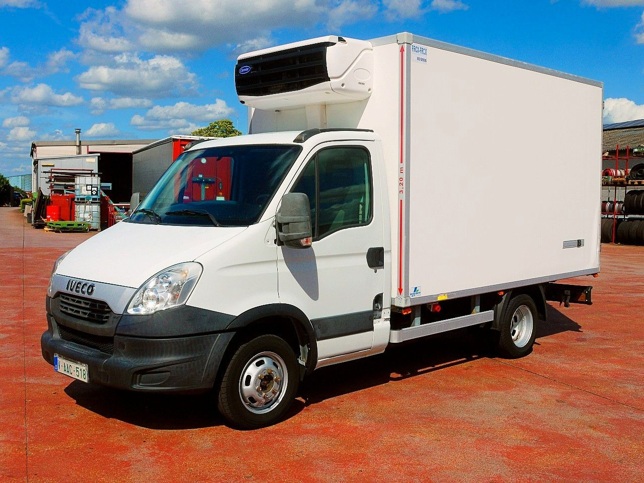 Iveco 35C13 DAILY KUHLKOFFER CARRIER XARIOS 600 MULTI - الشاحنات الصغيرة المبردة: صور 4 Iveco 35C13 DAILY KUHLKOFFER CARRIER XARIOS 600 MULTI - الشاحنات الصغيرة المبردة: صور 4