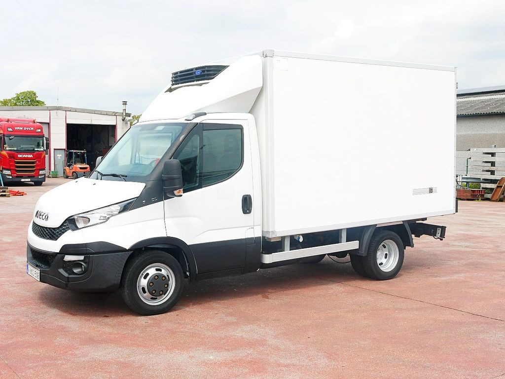 Iveco 35C15 DAILY KULKOFFER CARREIER XARIOS 350 -20c - الشاحنات الصغيرة المبردة: صور 4 Iveco 35C15 DAILY KULKOFFER CARREIER XARIOS 350 -20c - الشاحنات الصغيرة المبردة: صور 4