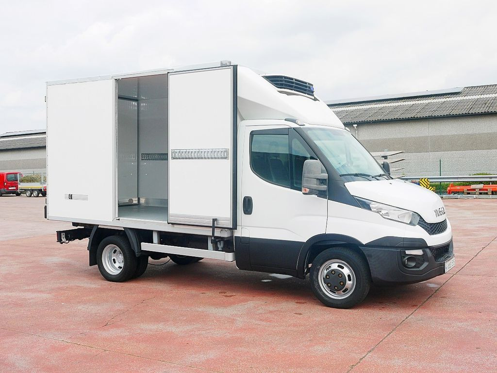 Iveco 35C15 DAILY KULKOFFER CARREIER XARIOS 350 -20c - الشاحنات الصغيرة المبردة: صور 3 Iveco 35C15 DAILY KULKOFFER CARREIER XARIOS 350 -20c - الشاحنات الصغيرة المبردة: صور 3