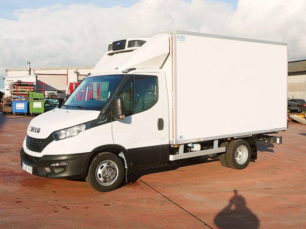 Iveco 35C16 DAILY KUHLKOFFER CARRIER PULSOR400 MT A/C - الشاحنات الصغيرة المبردة: صور 4 Iveco 35C16 DAILY KUHLKOFFER CARRIER PULSOR400 MT A/C - الشاحنات الصغيرة المبردة: صور 4