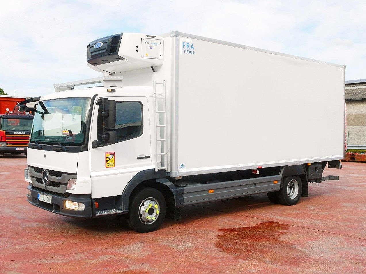 Mercedes-Benz 1018 ATEGO KUHLKOFFER CARRIER SUPRA 550 LBW - مبردة شاحنة: صور 4 Mercedes-Benz 1018 ATEGO KUHLKOFFER CARRIER SUPRA 550 LBW - مبردة شاحنة: صور 4
