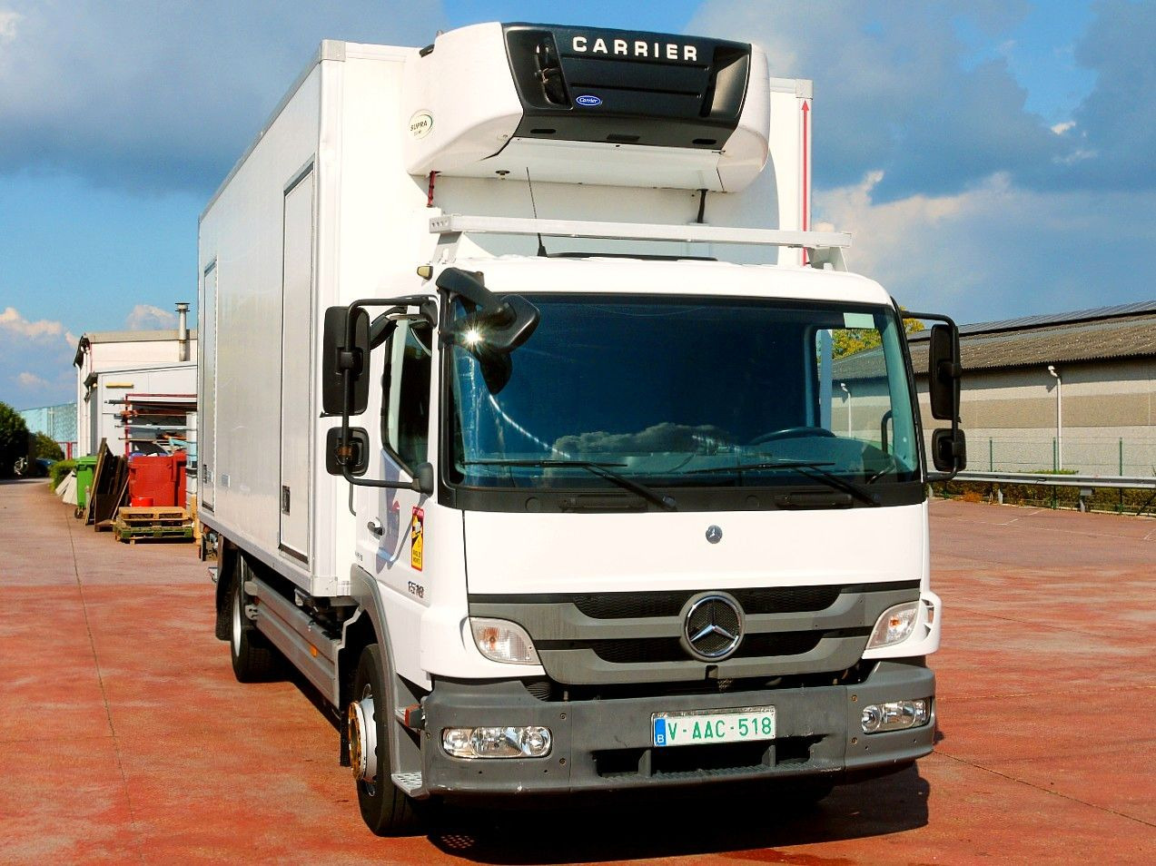 Mercedes-Benz 1518 ATEGO KUHLKOFER CARRIER SUPRA 850 Mult LUFT - مبردة شاحنة: صور 1 Mercedes-Benz 1518 ATEGO KUHLKOFER CARRIER SUPRA 850 Mult LUFT - مبردة شاحنة: صور 1
