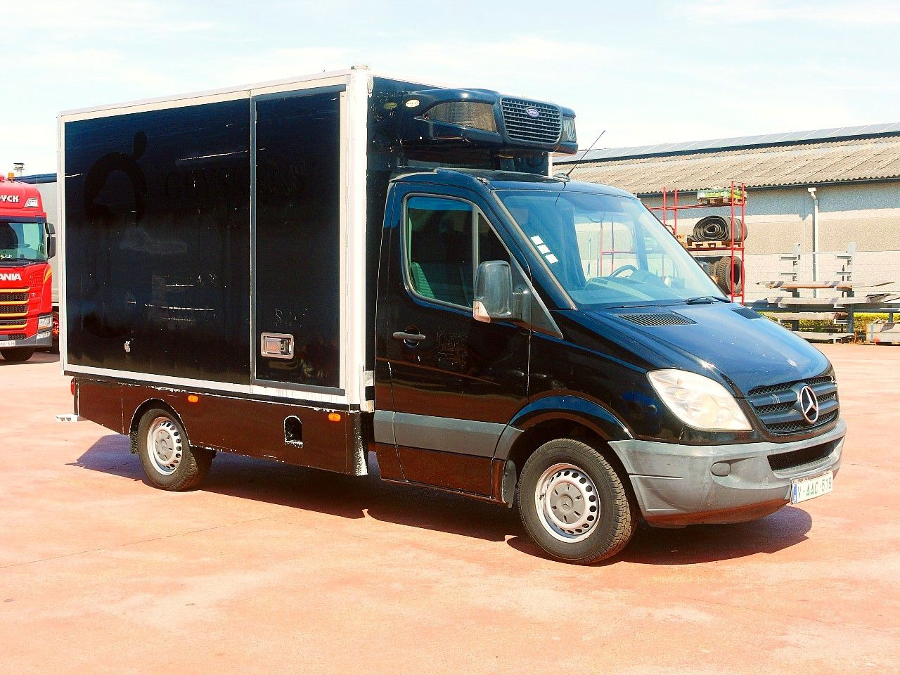 Mercedes-Benz 319 SPRINTER V6 KUHLKOFFER CARRIER PULSOR 600 MT - الشاحنات الصغيرة المبردة: صور 2 Mercedes-Benz 319 SPRINTER V6 KUHLKOFFER CARRIER PULSOR 600 MT - الشاحنات الصغيرة المبردة: صور 2
