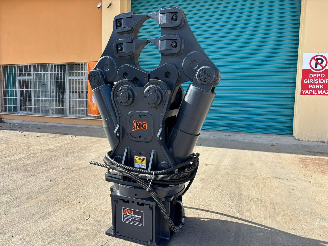 HYDRAULIC DEMOLITION SHEARS - STOCK - ماكينة القص الهيدروليكي - حفارة: صور 1 HYDRAULIC DEMOLITION SHEARS - STOCK - ماكينة القص الهيدروليكي - حفارة: صور 1