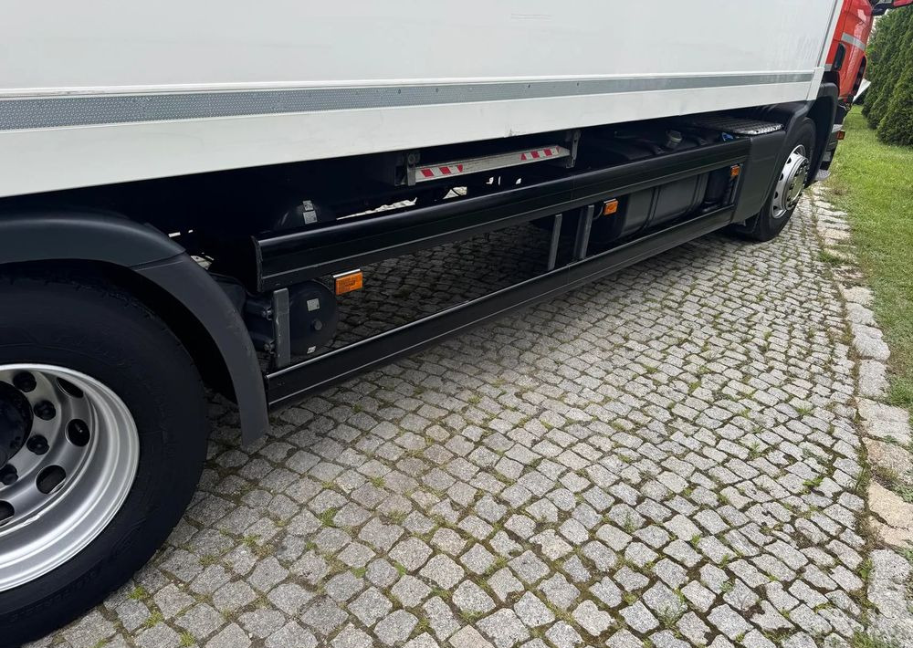 مبردة شاحنة Scania P250: صور 8