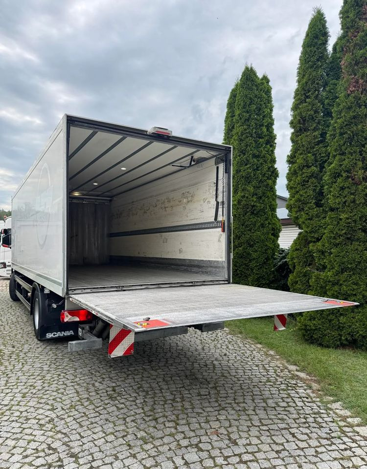 مبردة شاحنة Scania P250: صور 16