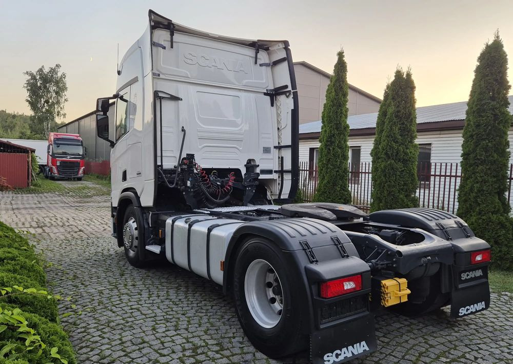 Scania R410 - شاحنة جرار: صور 4 Scania R410 - شاحنة جرار: صور 4