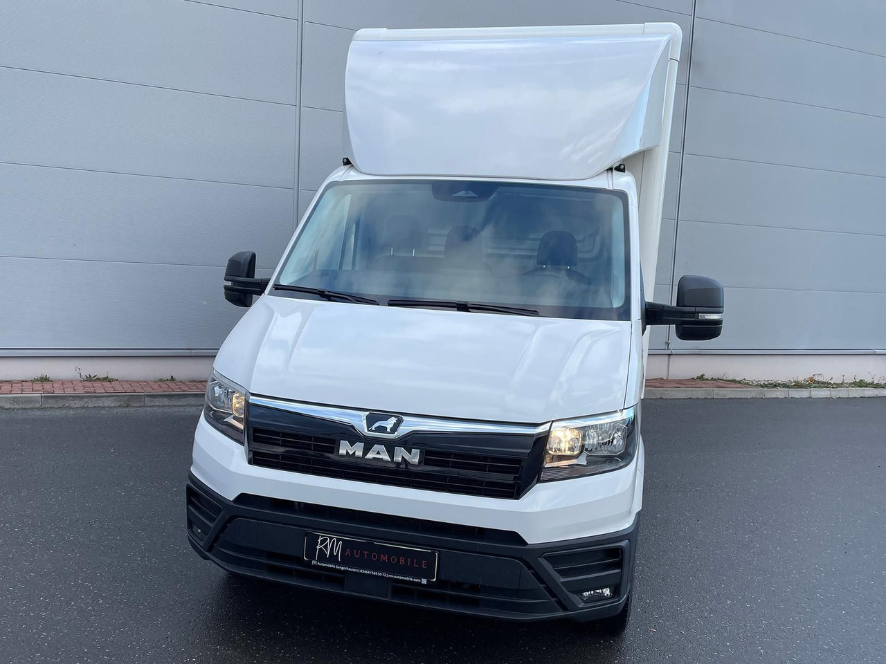 MAN TGE 3.160 Fahrgestell Einzelkabine Koffer NAVI - الشاحنات الصغيرة صندوق مغلق: صور 4 MAN TGE 3.160 Fahrgestell Einzelkabine Koffer NAVI - الشاحنات الصغيرة صندوق مغلق: صور 4