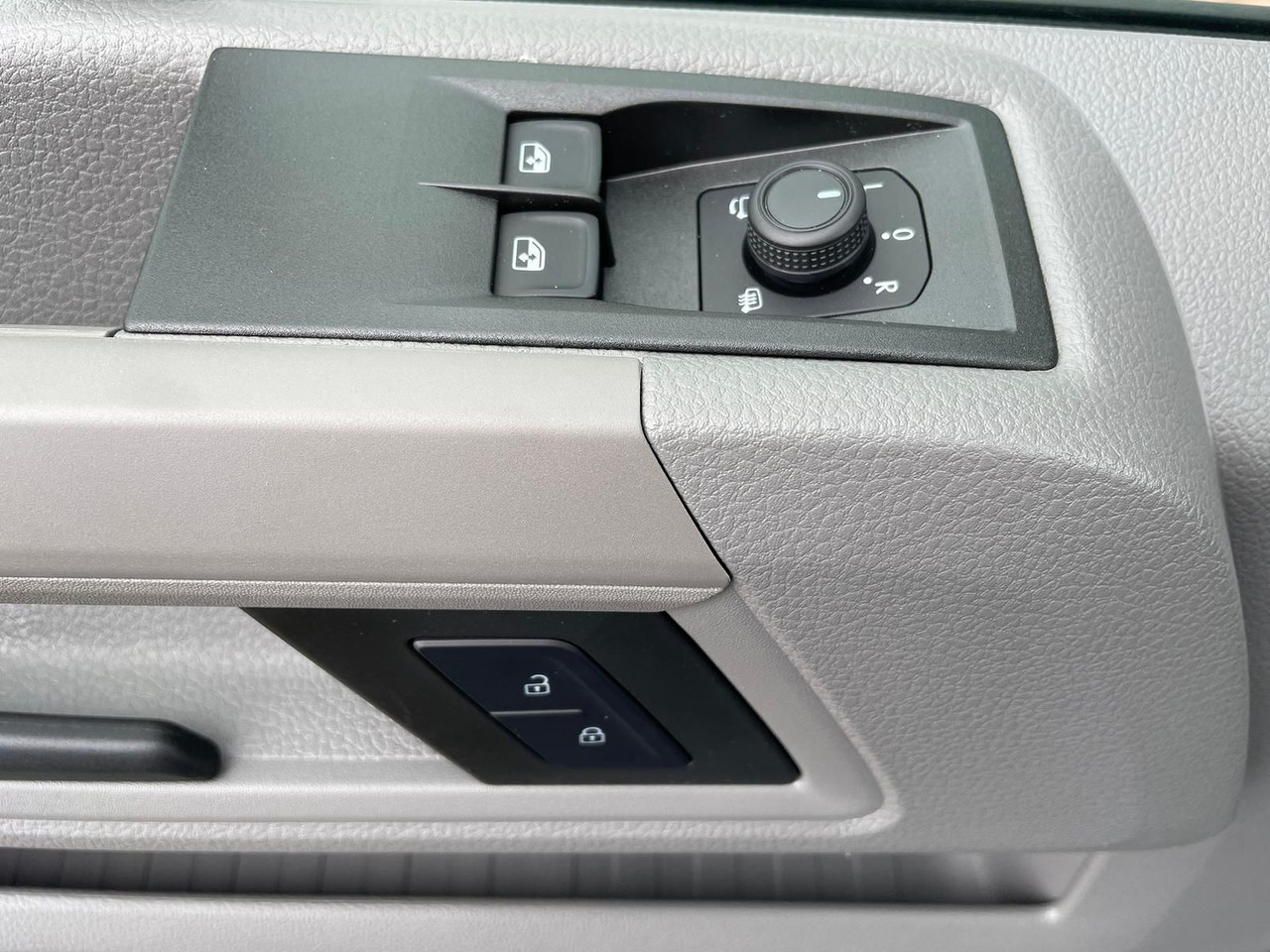 سيارة MAN TGE 3.160 L3H3 Kasten RWD LED ACC RWD SHZ STANDH: صور 31 سيارة MAN TGE 3.160 L3H3 Kasten RWD LED ACC RWD SHZ STANDH: صور 31