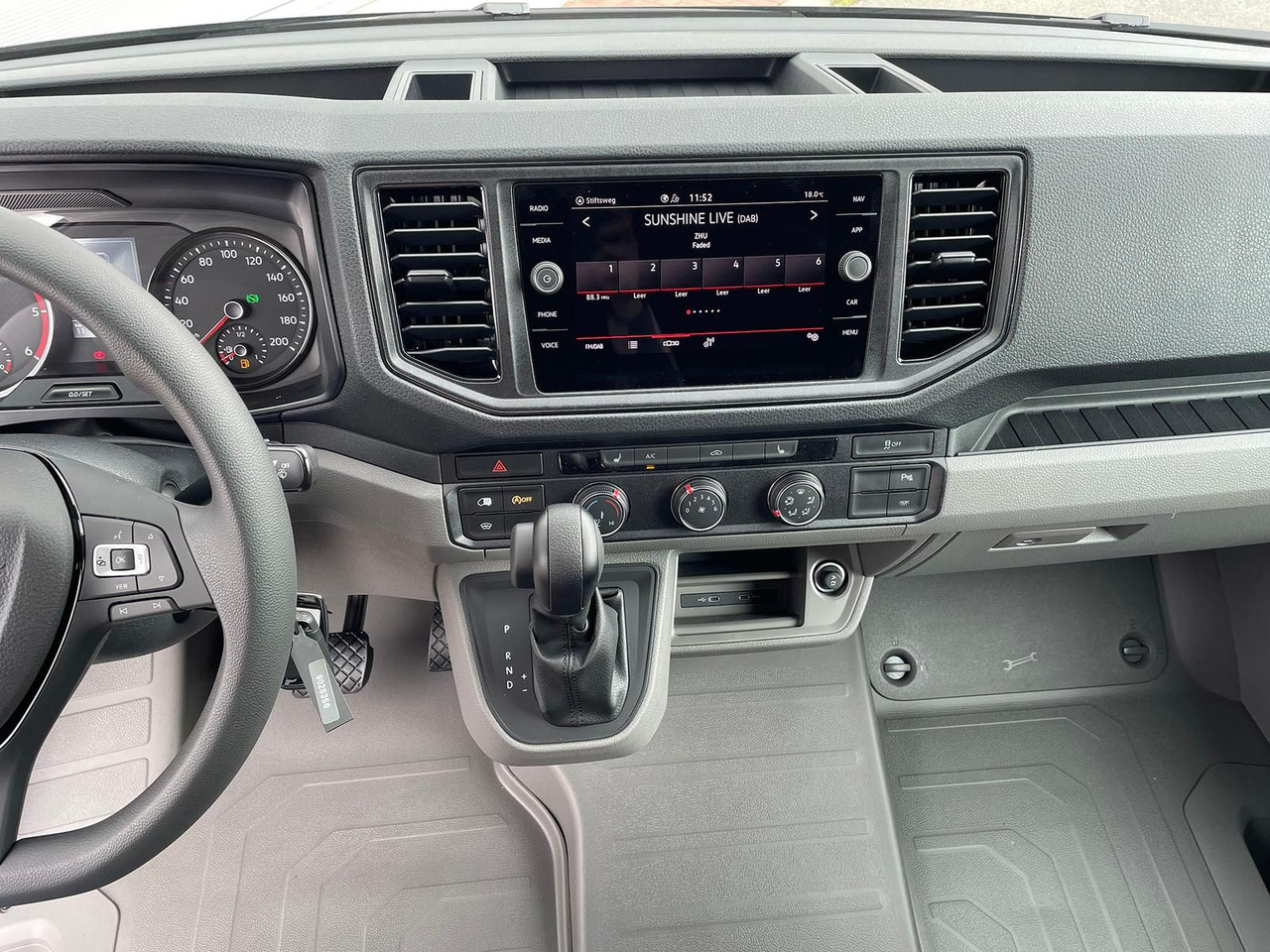 سيارة MAN TGE 3.160 L3H3 Kasten RWD LED ACC RWD SHZ STANDH: صور 16 سيارة MAN TGE 3.160 L3H3 Kasten RWD LED ACC RWD SHZ STANDH: صور 16