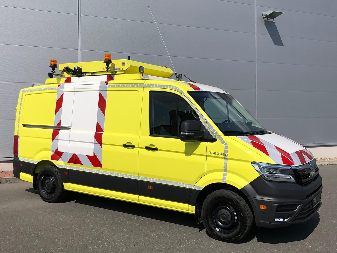 MAN TGE 3.180 L3H2 BF 4 BEGLEITFAHRZEUG ACC LED NAVI - سيارة: صور 2 MAN TGE 3.180 L3H2 BF 4 BEGLEITFAHRZEUG ACC LED NAVI - سيارة: صور 2