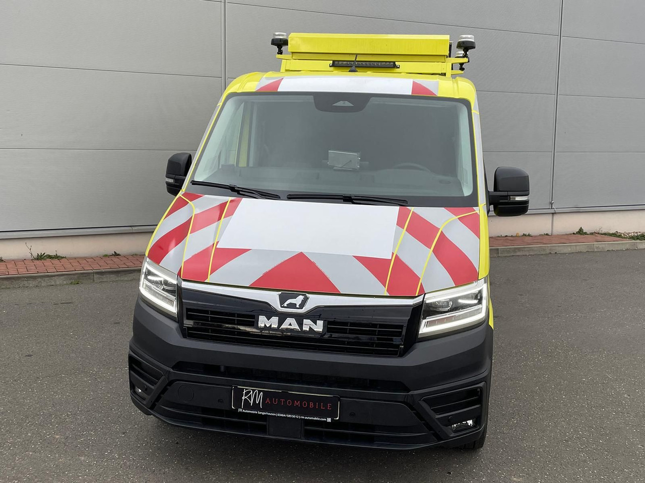 MAN TGE 3.180 L3H2 BF4 BEGLEITFAHRZEUG STANDHZ ACC - سيارة: صور 3 MAN TGE 3.180 L3H2 BF4 BEGLEITFAHRZEUG STANDHZ ACC - سيارة: صور 3