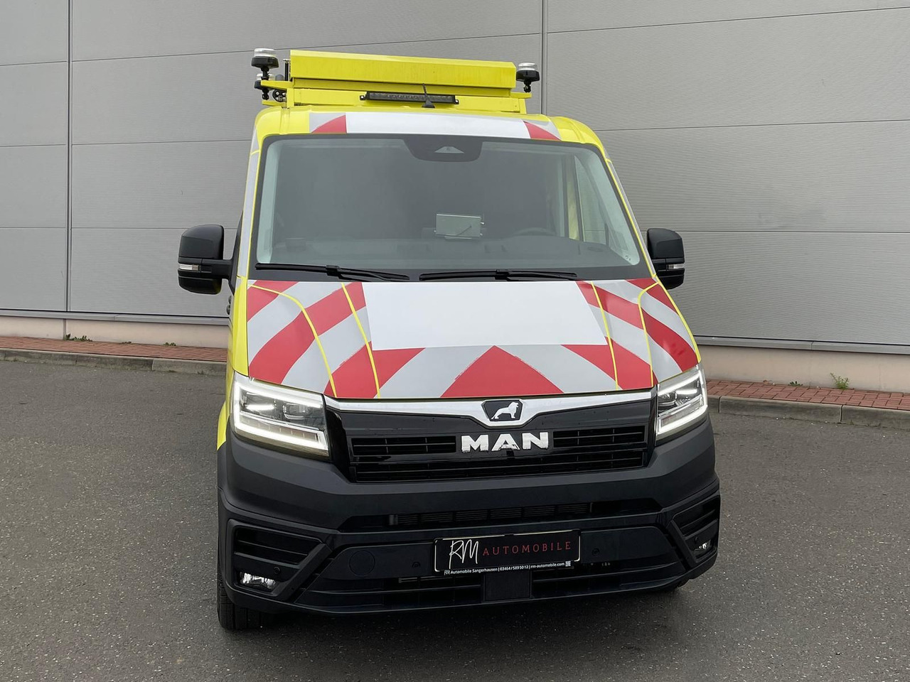 MAN TGE 3.180 L3H2 BF4 BEGLEITFAHRZEUG STANDHZ ACC - سيارة: صور 4 MAN TGE 3.180 L3H2 BF4 BEGLEITFAHRZEUG STANDHZ ACC - سيارة: صور 4