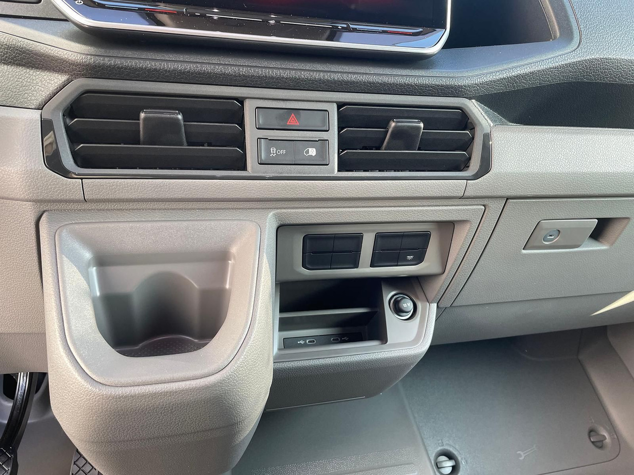 سيارة MAN TGE 5.160 Kasten L5H3 5t LED KAMERA NAV STANDHZ: صور 28 سيارة MAN TGE 5.160 Kasten L5H3 5t LED KAMERA NAV STANDHZ: صور 28