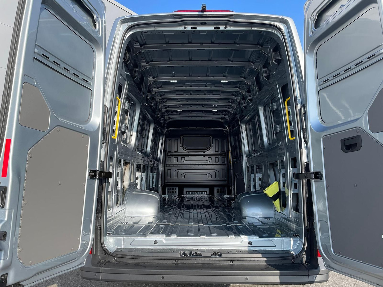 سيارة MAN TGE 5.160 Kasten L5H3 5t LED KAMERA NAV STANDHZ: صور 40 سيارة MAN TGE 5.160 Kasten L5H3 5t LED KAMERA NAV STANDHZ: صور 40