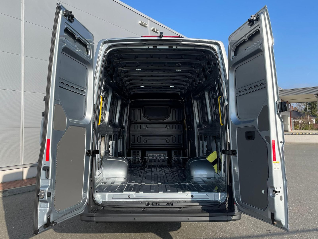 سيارة MAN TGE 5.160 Kasten L5H3 5t LED KAMERA NAV STANDHZ: صور 41 سيارة MAN TGE 5.160 Kasten L5H3 5t LED KAMERA NAV STANDHZ: صور 41