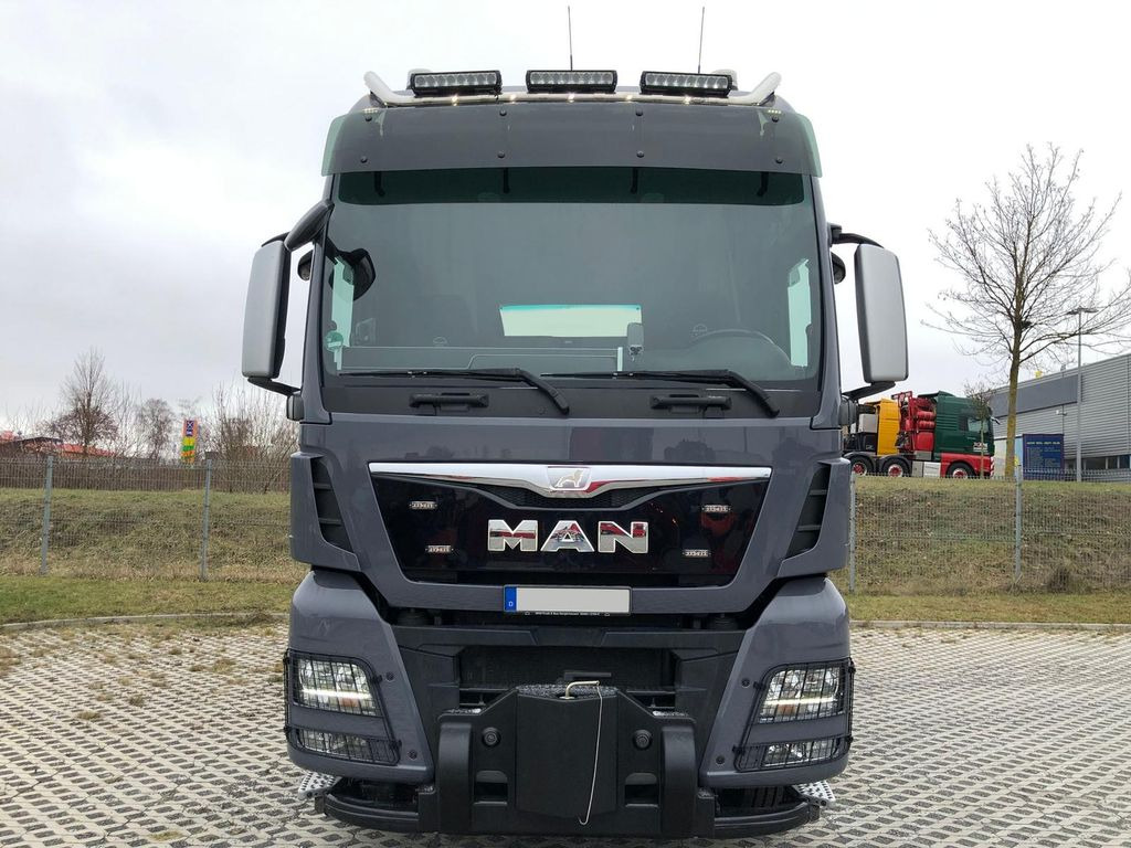 MAN TGX 41.640 8x4 Euro 6,Schwerlast 250t - شاحنة جرار: صور 3 MAN TGX 41.640 8x4 Euro 6,Schwerlast 250t - شاحنة جرار: صور 3