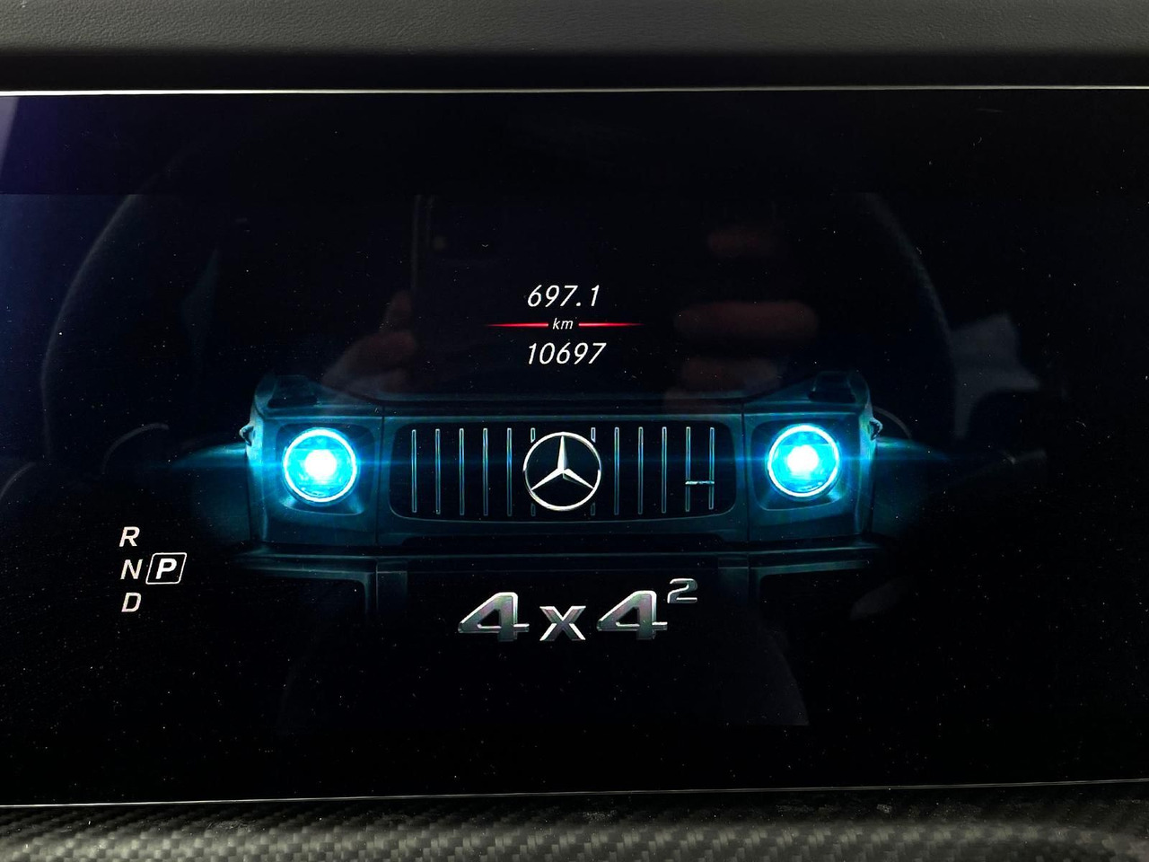 سيارة دفع رباعي Mercedes-Benz AMG G 63 4x4² 360° LEDER SHD NIGHT BURMESTER: صور 24