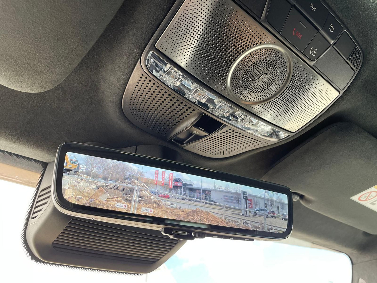 سيارة دفع رباعي Mercedes-Benz AMG G 63 4x4² 360° LEDER SHD NIGHT BURMESTER: صور 22