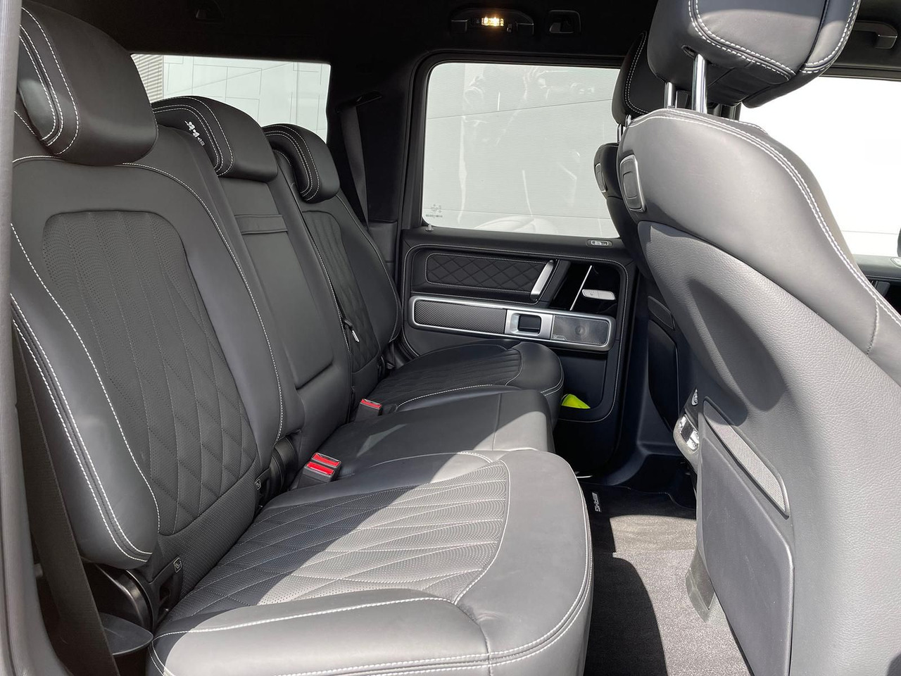 سيارة دفع رباعي Mercedes-Benz AMG G 63 4x4² 360° LEDER SHD NIGHT BURMESTER: صور 17