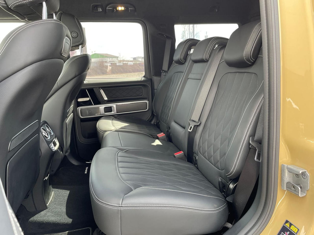 سيارة دفع رباعي Mercedes-Benz AMG G 63 4x4² 360° LEDER SHD NIGHT BURMESTER: صور 18