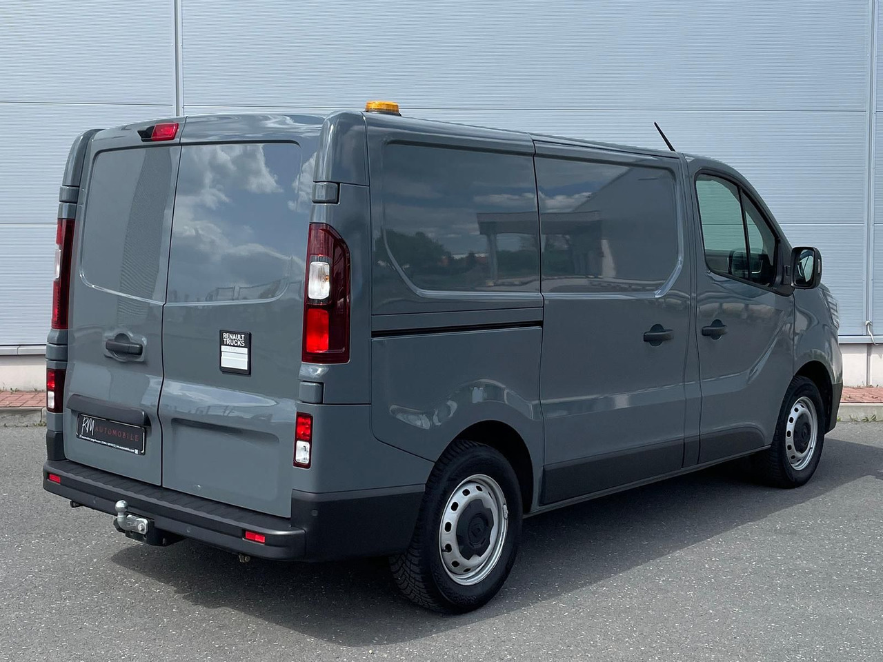 فان Renault Trafic Kasten RED EDITION L1H1 AHK LED DAB MFL: صور 7
