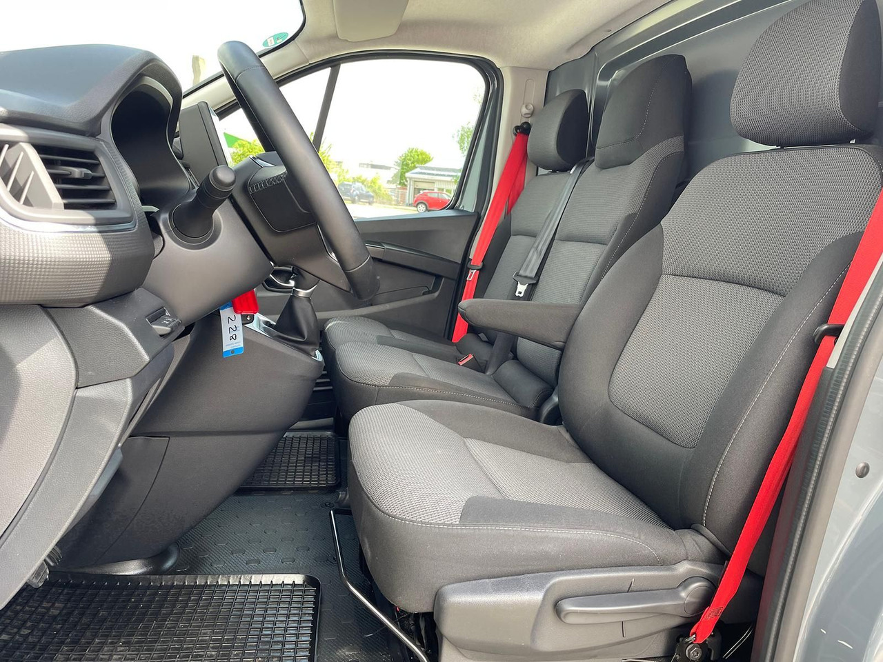 فان Renault Trafic Kasten RED EDITION L1H1 AHK LED DAB MFL: صور 13