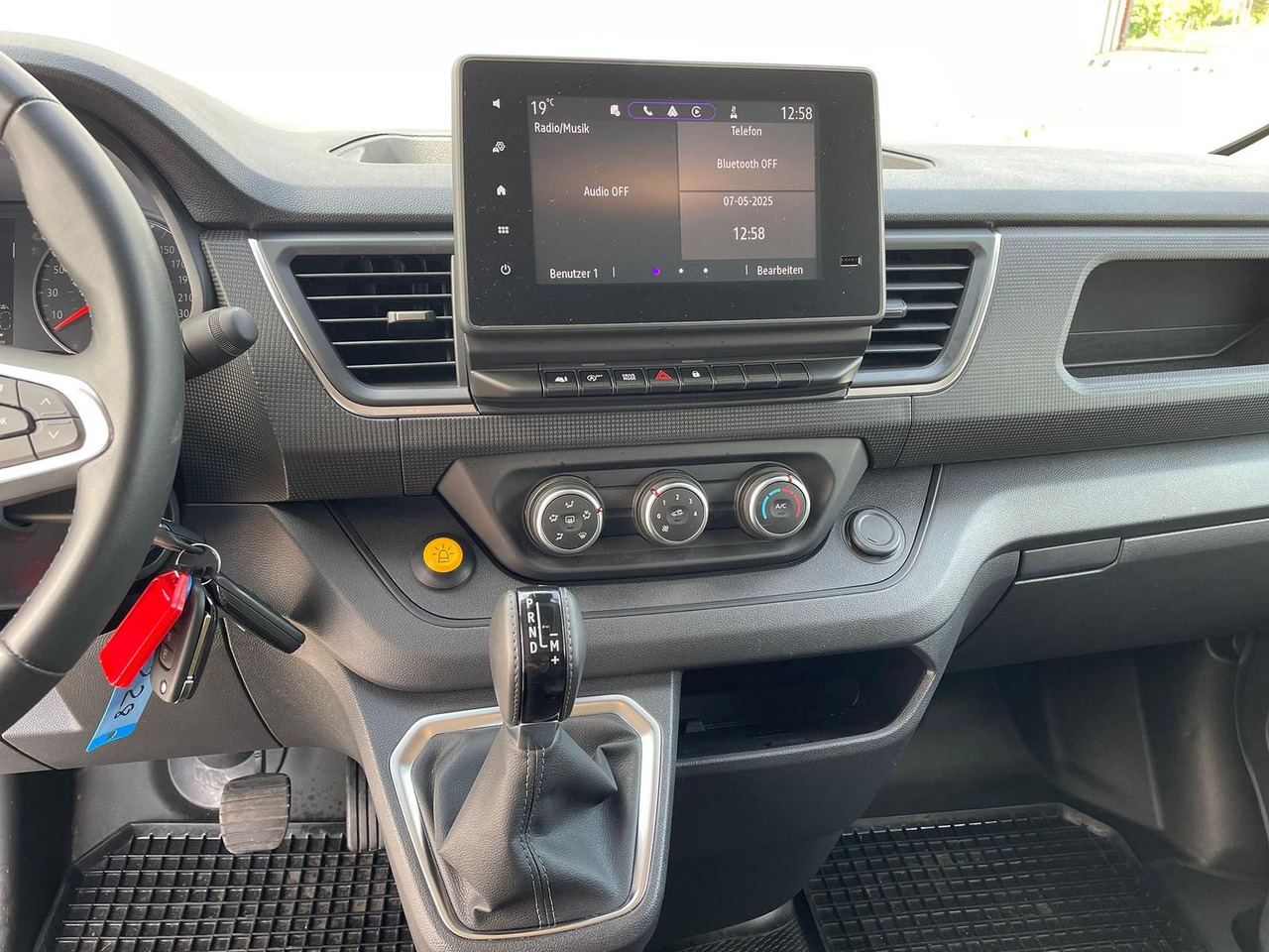 فان Renault Trafic Kasten RED EDITION L1H1 AHK LED DAB MFL: صور 17