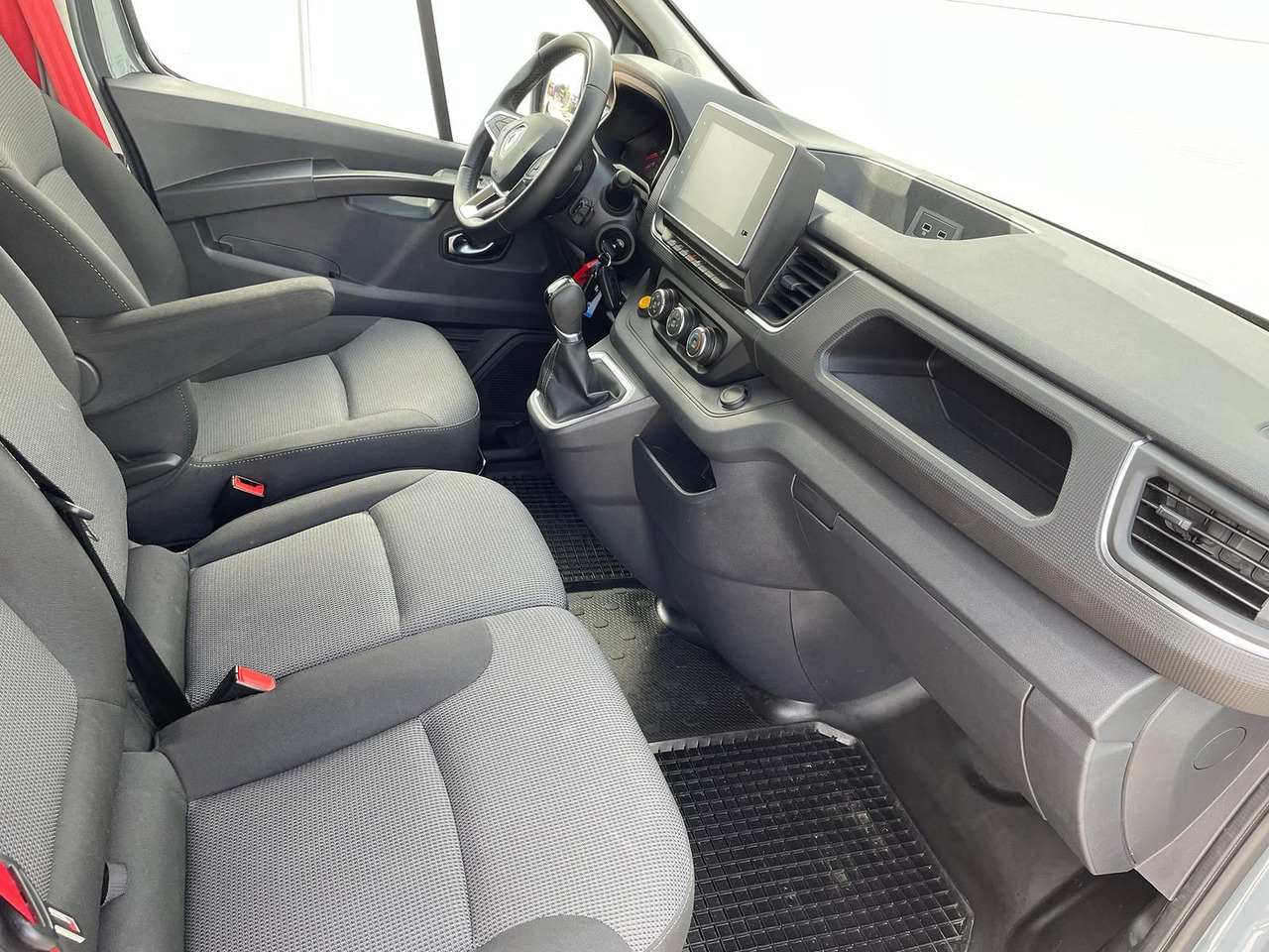 فان Renault Trafic Kasten RED EDITION L1H1 AHK LED DAB MFL: صور 20
